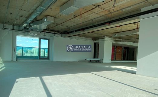 Sala comercial para locação com 100 m² em São Paulo, Liberdade